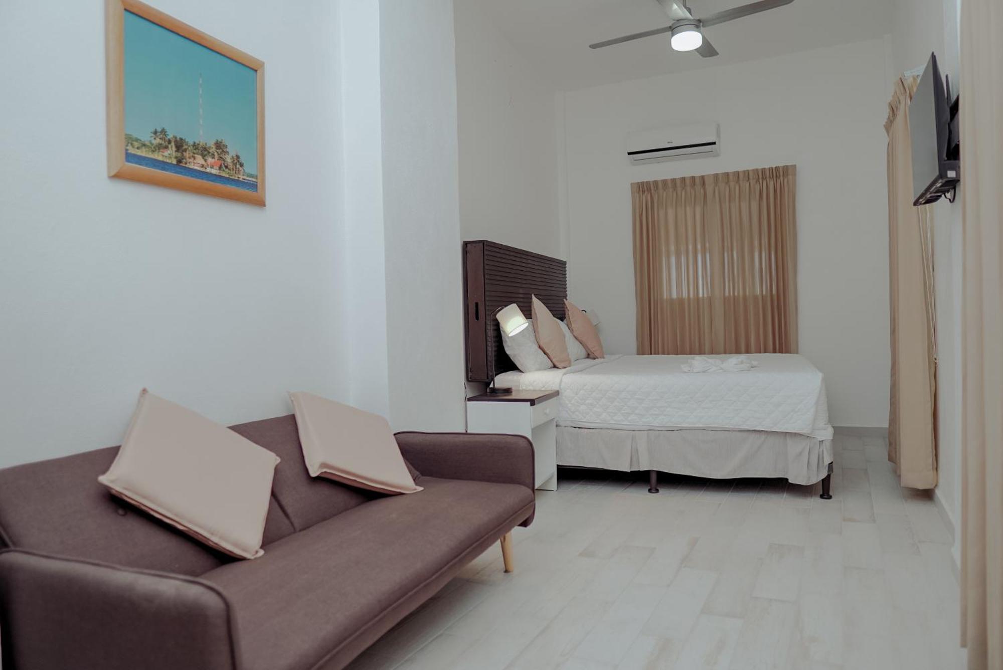 Hotel Villa Del Lago Flores Εξωτερικό φωτογραφία