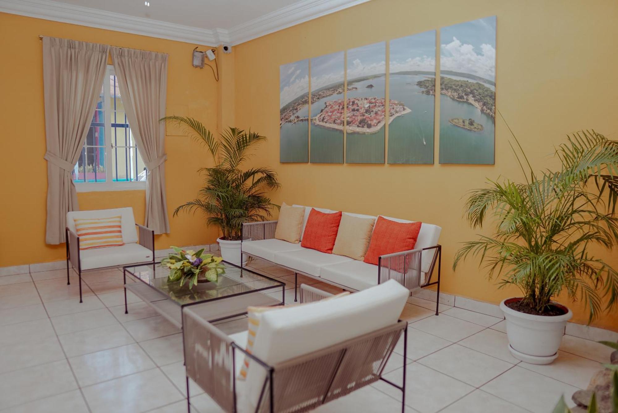 Hotel Villa Del Lago Flores Εξωτερικό φωτογραφία