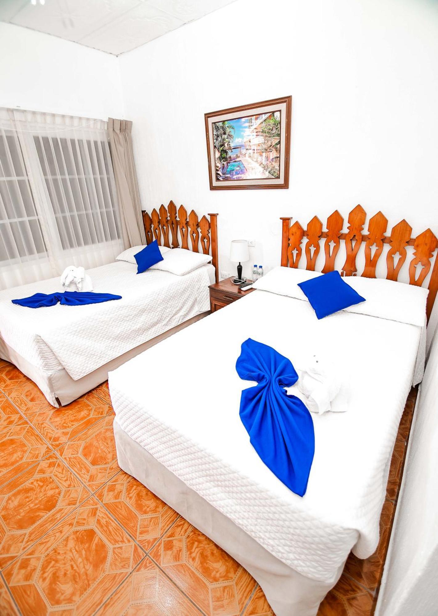 Hotel Villa Del Lago Flores Εξωτερικό φωτογραφία