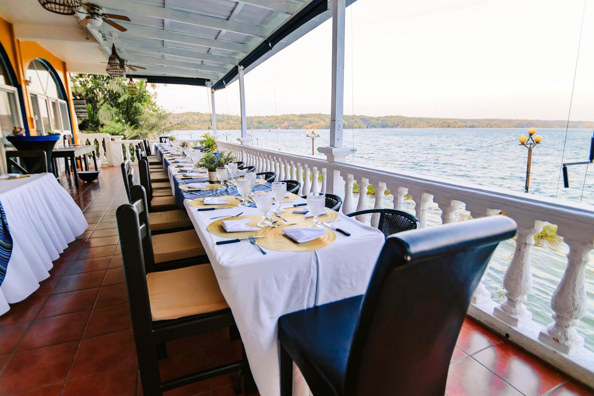 Hotel Villa Del Lago Flores Εξωτερικό φωτογραφία